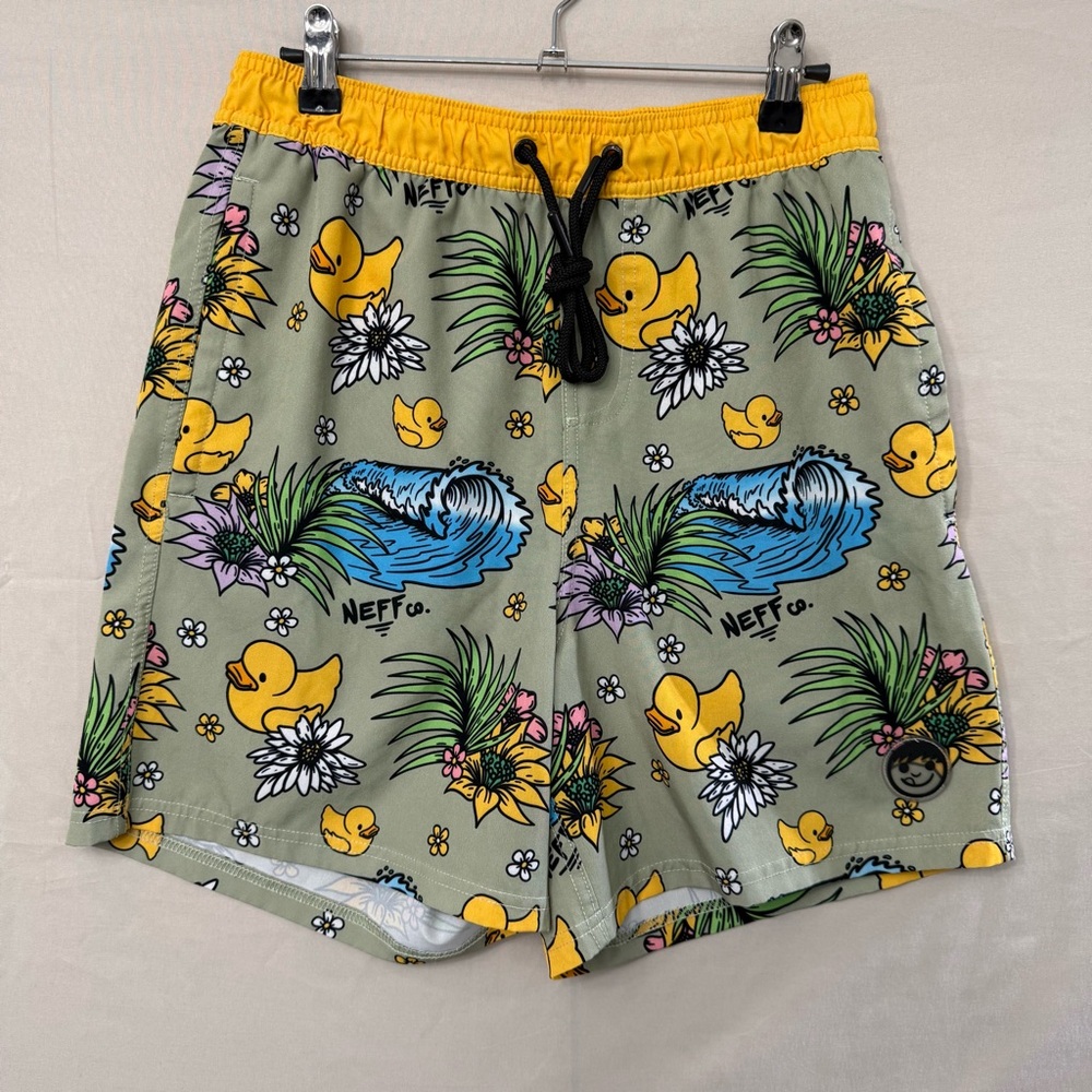 Neff Board Shorts Mens Medium Rubber Duck Floral Surf Swim Trunks Beach